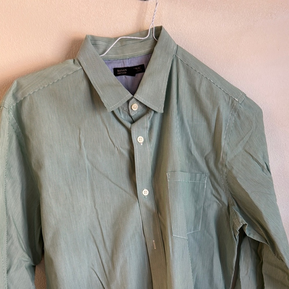 Banana Republic Green Casual Button Down Shirt